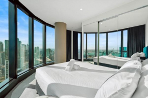 Prime Skyline Living With 120-degree Views 2B2B1C
